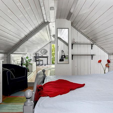 Loftlaegenhet Pa Haestgard I Tvaaker Lejlighed Eksteriør billede